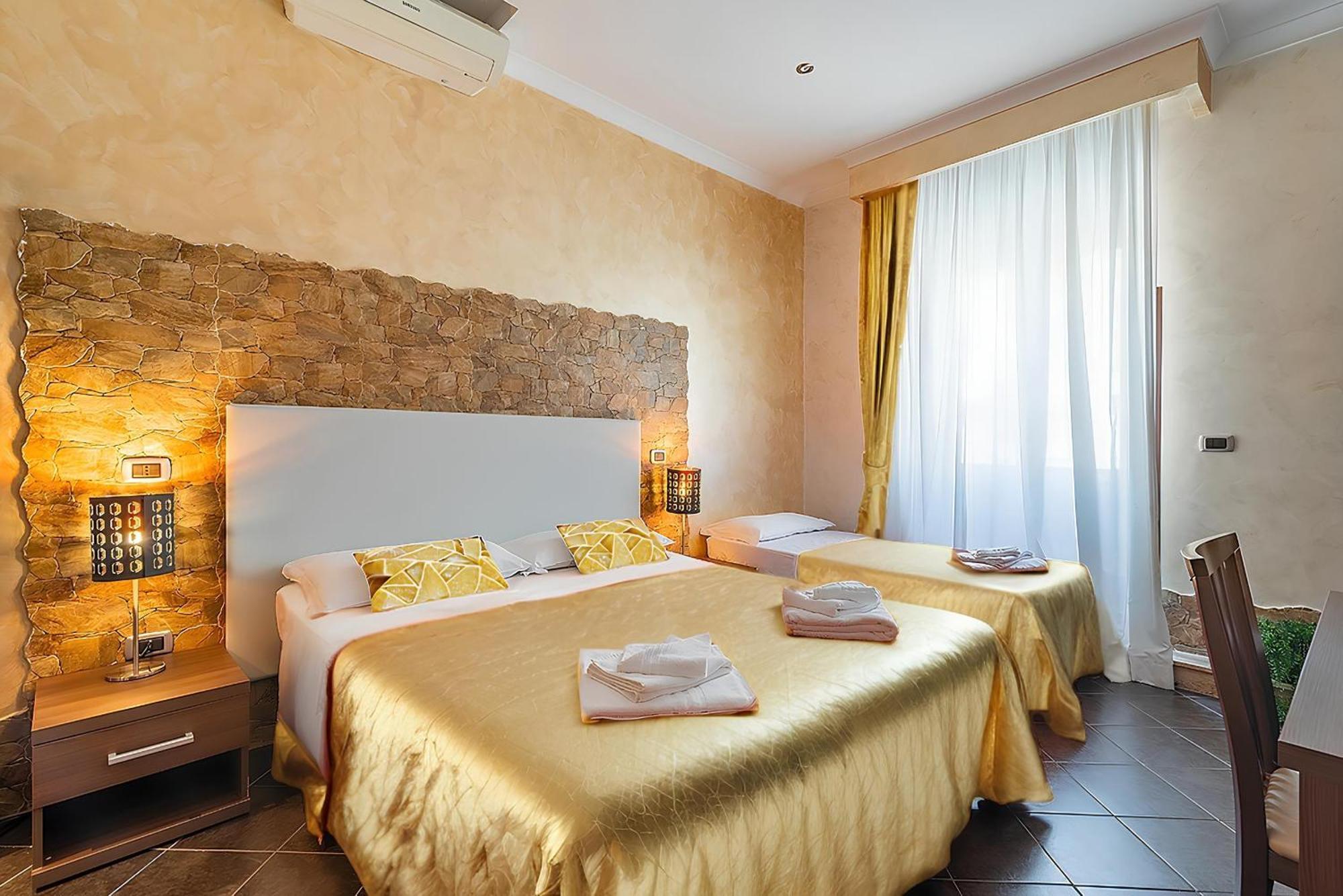 Alis Laura Guest House - 150M From Piazza Bologna Metro And 10 Minutes From The Colosseum מראה חיצוני תמונה